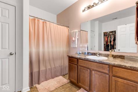 2349 Cole Wood Circle Indianapolis IN 46239
