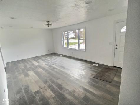 806 S Poplar Street Seymour IN 47274