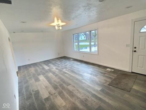 806 S Poplar Street Seymour IN 47274