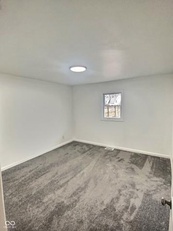 806 S Poplar Street Seymour IN 47274