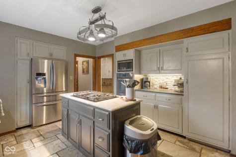 1018 N Madison Avenue Anderson IN 46011