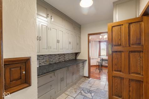 1018 N Madison Avenue Anderson IN 46011