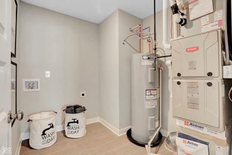 1636 Hemlock Circle Greenfield IN 46140