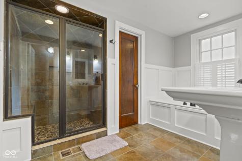 5735 N Delaware Street Indianapolis IN 46220