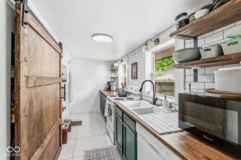 4706 Caroline Avenue Indianapolis IN 46205