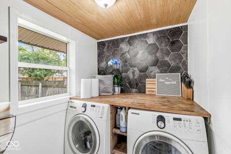 4706 Caroline Avenue Indianapolis IN 46205
