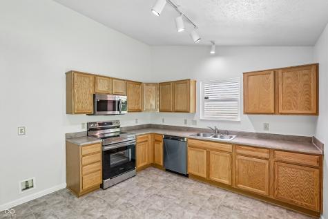2045 Sotheby Lane Indianapolis IN 46239