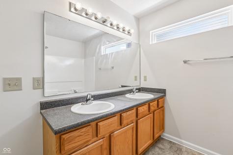 2045 Sotheby Lane Indianapolis IN 46239