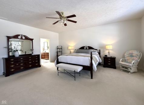 6883 Roundrock Court Avon IN 46123