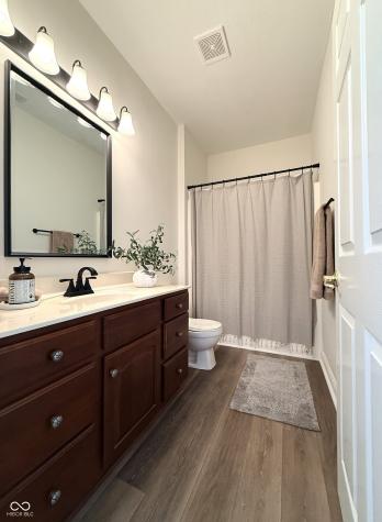 6883 Roundrock Court Avon IN 46123