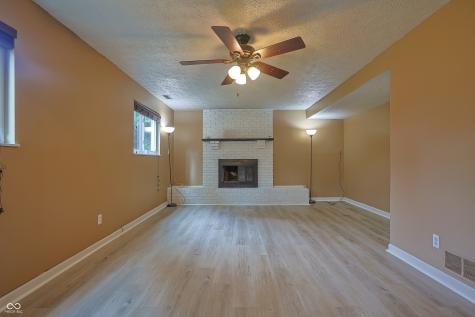 7834 Burr Oak Court Indianapolis IN 46217