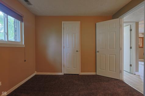 7834 Burr Oak Court Indianapolis IN 46217