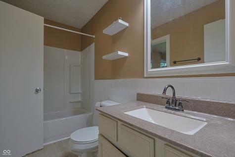 7834 Burr Oak Court Indianapolis IN 46217