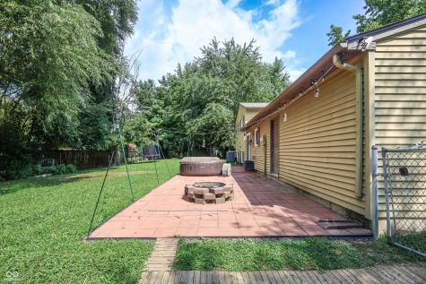 7834 Burr Oak Court Indianapolis IN 46217