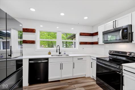 248 S 5th Avenue Beech Grove IN 46107