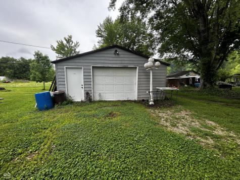 4806 State Road 46 E Nashville IN 47448