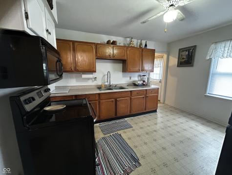 4806 State Road 46 E Nashville IN 47448