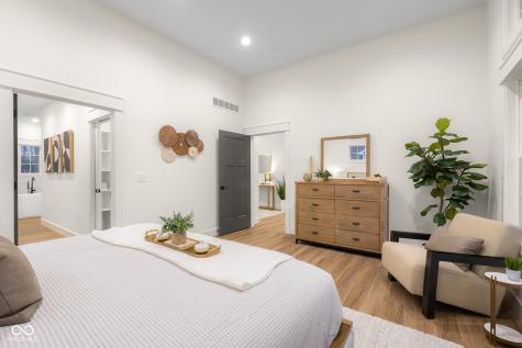 5166 Oak Ridge Trail Columbus IN 47201