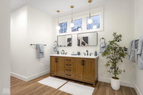 5166 Oak Ridge Trail Columbus IN 47201