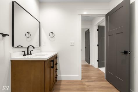 5166 Oak Ridge Trail Columbus IN 47201