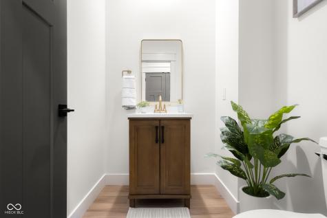 5166 Oak Ridge Trail Columbus IN 47201