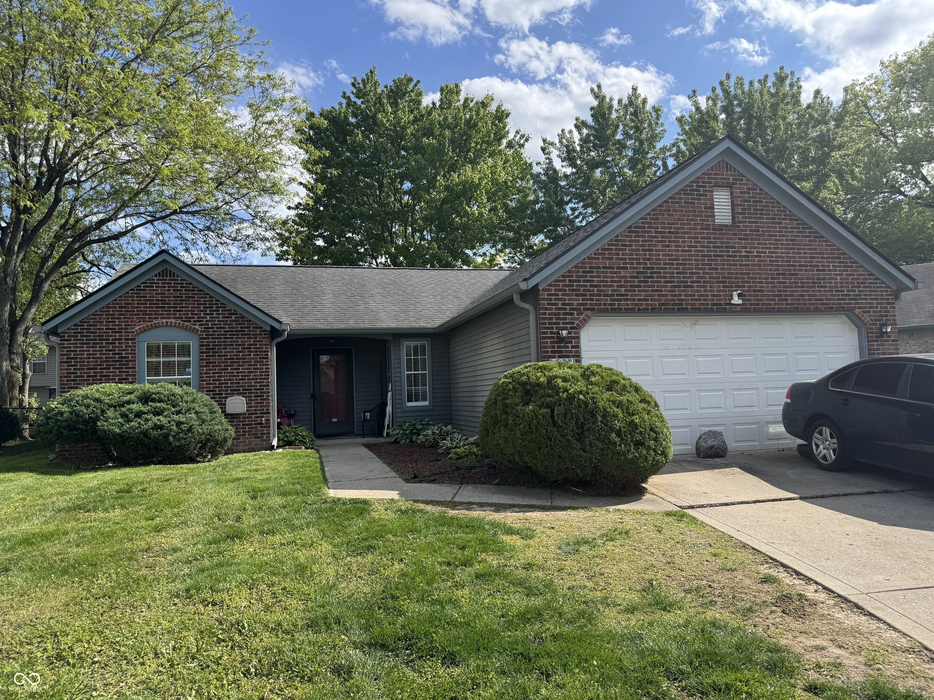 3811 W 45th Terrace Indianapolis IN 46228