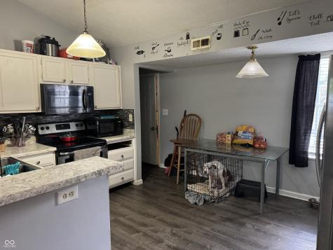 3811 W 45th Terrace Indianapolis IN 46228