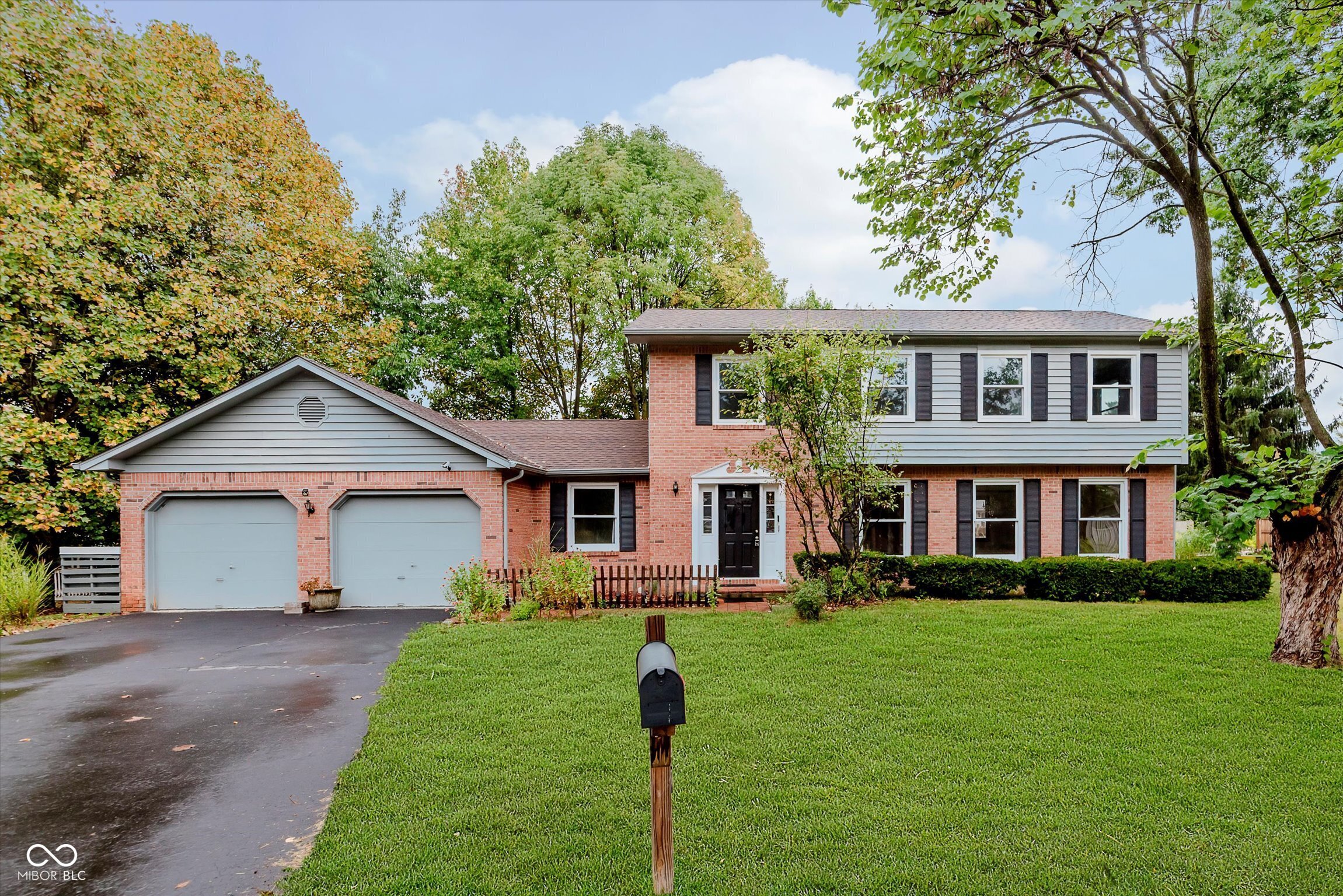 8136 Menlo Court E Drive Indianapolis IN 46240
