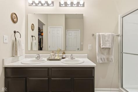 401 Haywood Drive Greenfield IN 46140