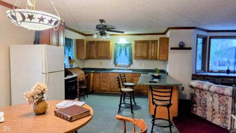 712 E Maple Street Frankton IN 46044