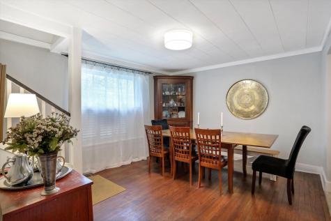 185 E Ash Street Zionsville IN 46077