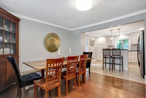 185 E Ash Street Zionsville IN 46077