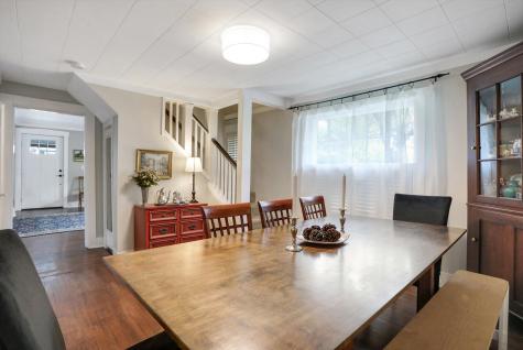 185 E Ash Street Zionsville IN 46077