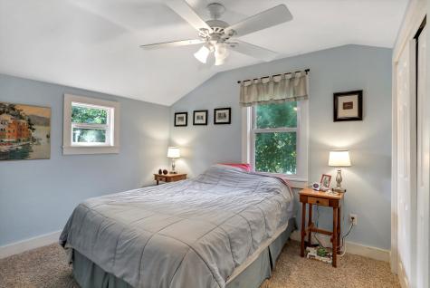 185 E Ash Street Zionsville IN 46077