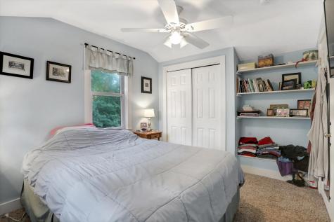185 E Ash Street Zionsville IN 46077