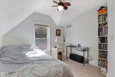 185 E Ash Street Zionsville IN 46077
