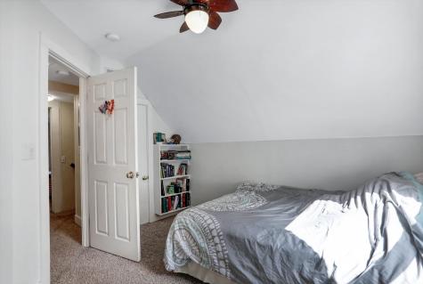 185 E Ash Street Zionsville IN 46077