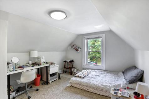 185 E Ash Street Zionsville IN 46077