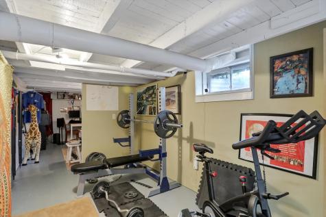 185 E Ash Street Zionsville IN 46077