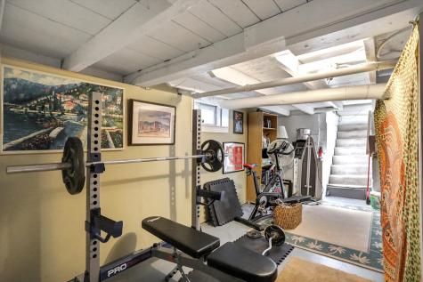 185 E Ash Street Zionsville IN 46077