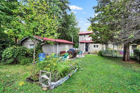 185 E Ash Street Zionsville IN 46077