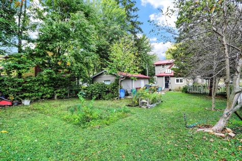 185 E Ash Street Zionsville IN 46077