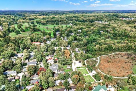 185 E Ash Street Zionsville IN 46077