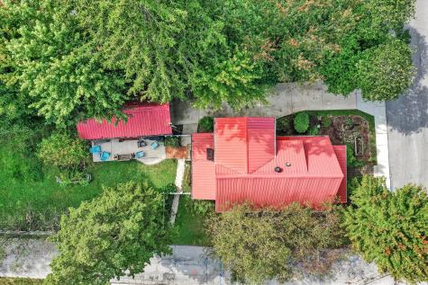 185 E Ash Street Zionsville IN 46077