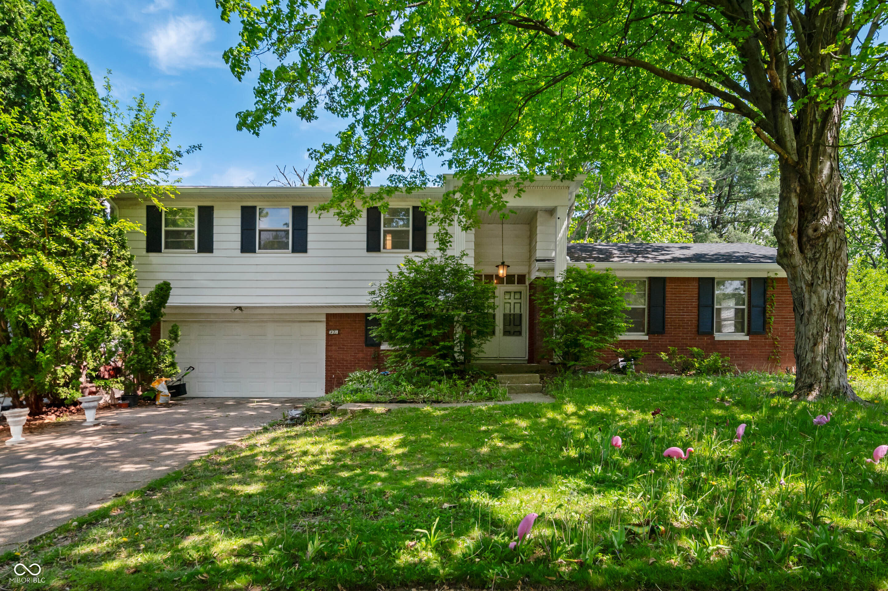 8227 Hoover Lane Indianapolis IN 46260