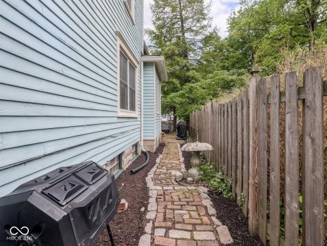 5514 E Michigan Street Indianapolis IN 46219