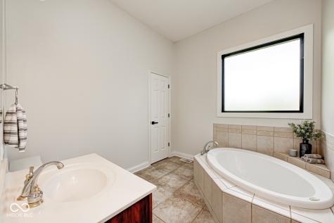 16285 Remington Drive Fishers IN 46037