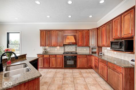 16285 Remington Drive Fishers IN 46037