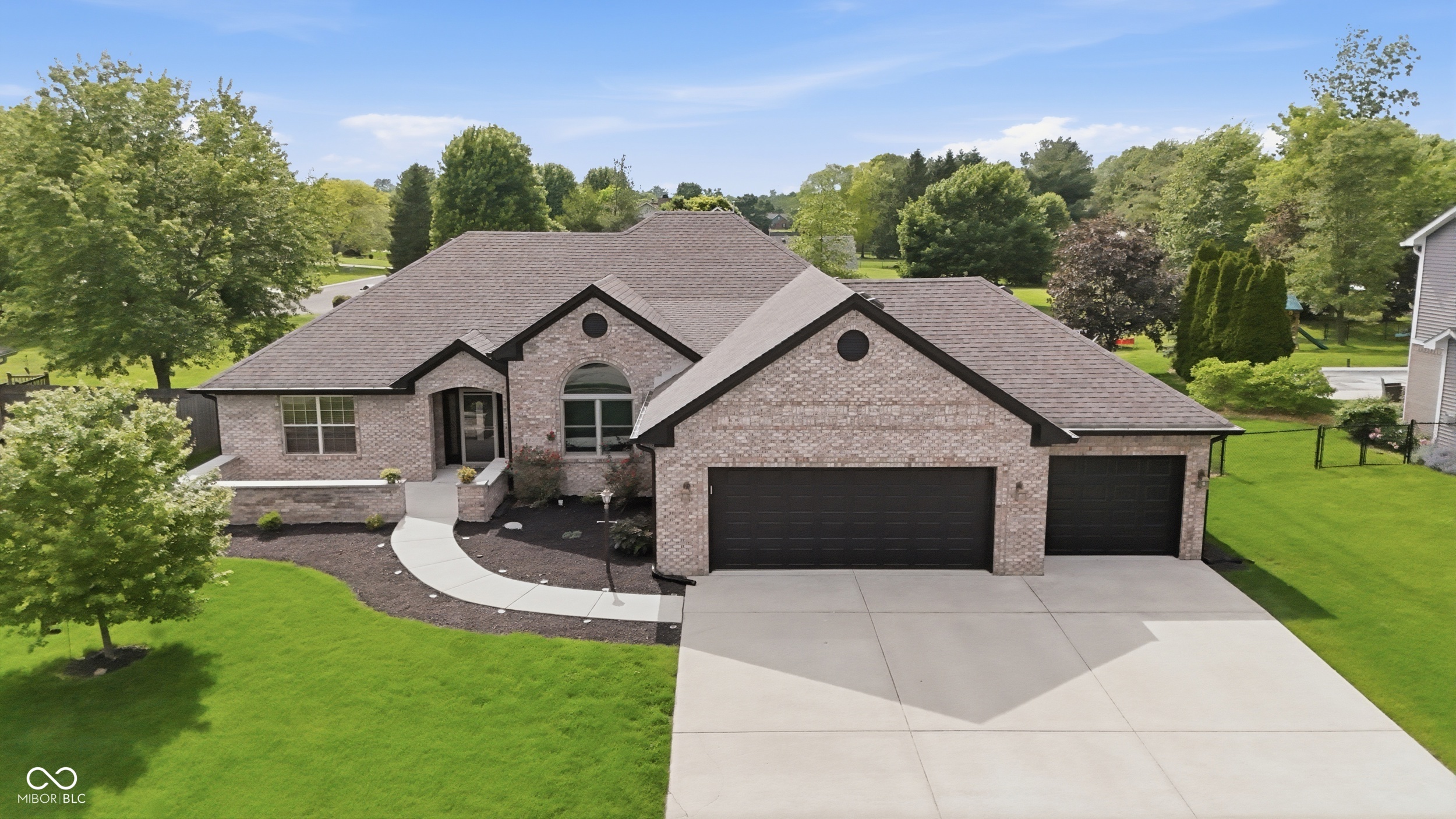 3830 S Redbird Trail New Palestine IN 46163