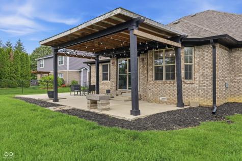 3830 S Redbird Trail New Palestine IN 46163